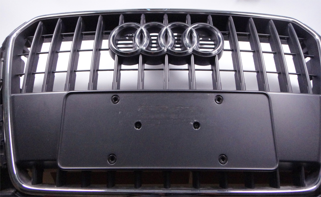 Audi grille